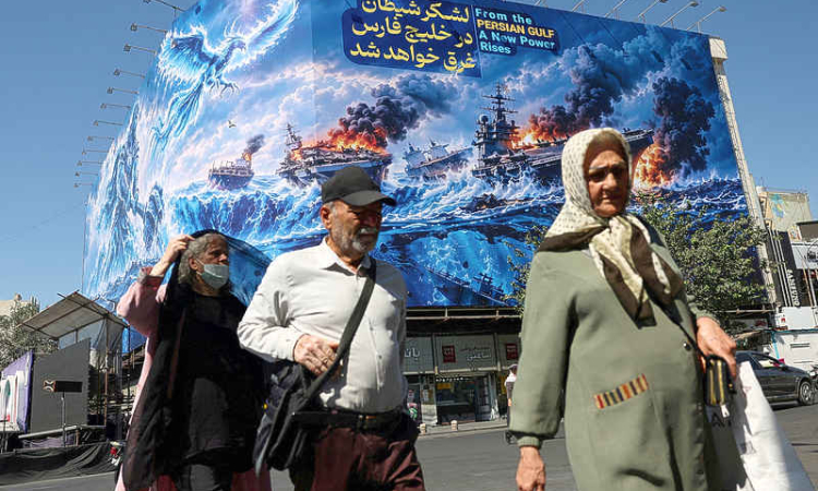 US and Iran discuss phased deal to reopen Hormuz and end US blockade